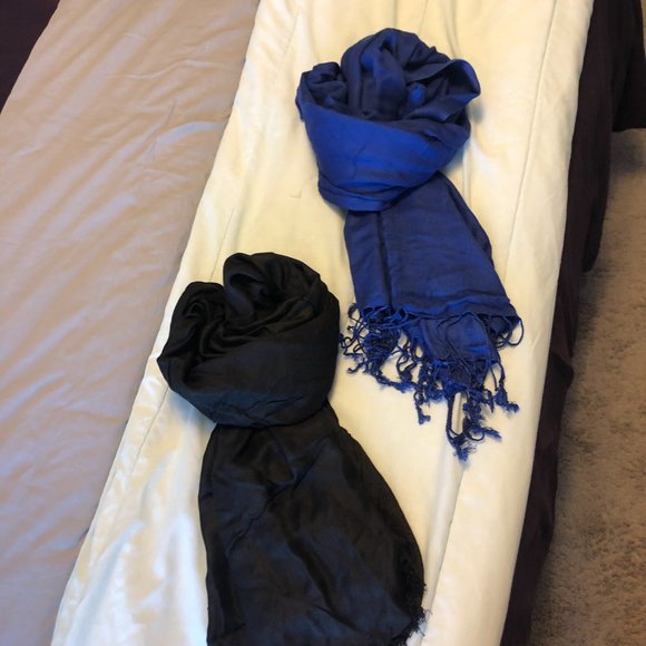 Le Chateau Shawl/Scarf/Wrap/Pashmina Style - Picture 6 of 6